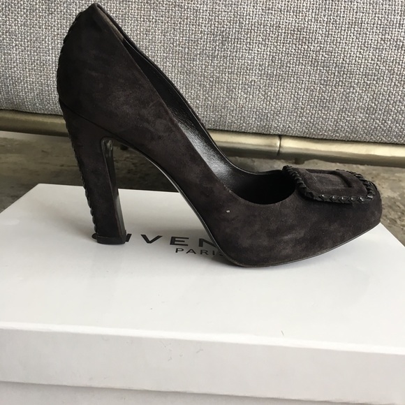 Roger Vivier. Brown Suede heels - Picture 7 of 7